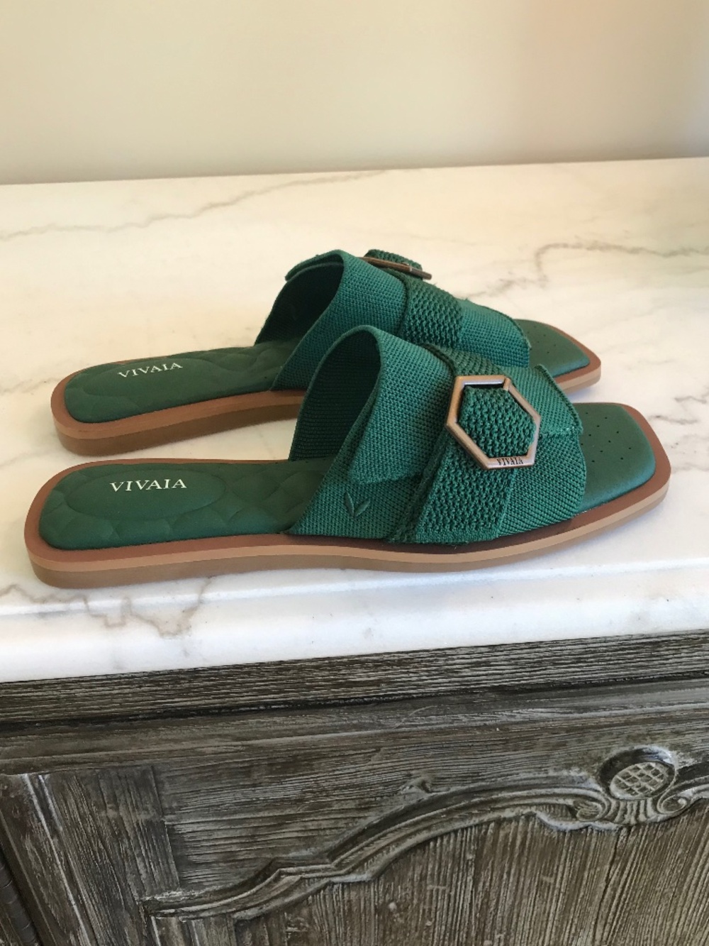 🆕 VIVAIA GREEN PILLOW TOP SLIDE SANDAL - Picture 9 of 14